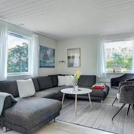 Akira - 500m To The Fjord By Interhome *